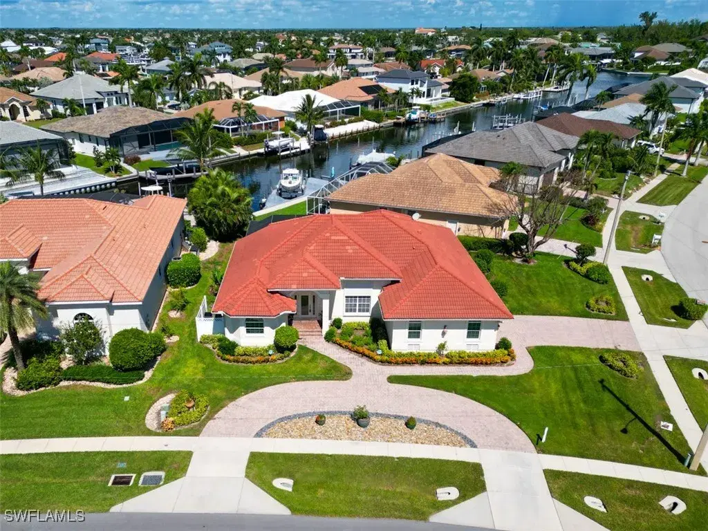 Picture of 1600 Orleans Ct, Marco Island, FL 34145