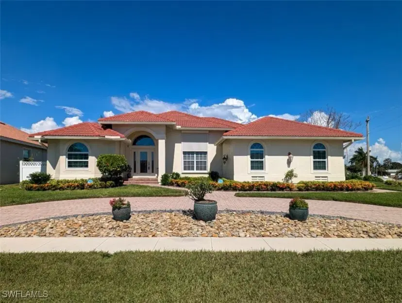 Picture of 1600 Orleans Ct, Marco Island FL 34145