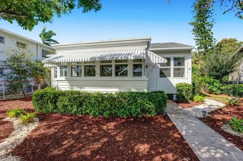 Picture of 221 S Ocean Breeze, Lake Worth Beach FL 33460
