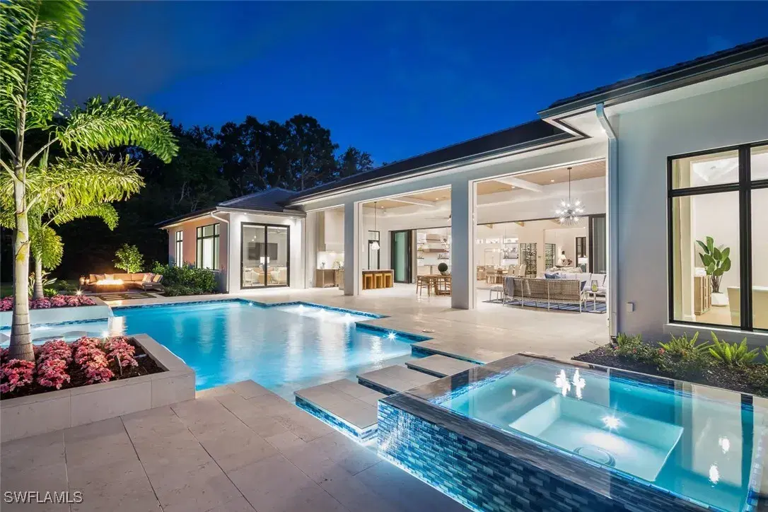 Picture of 137 Tupelo Rd, Naples, FL 34108