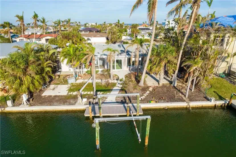 Picture of 20 Sunview Blvd, Fort Myers Beach FL 33931