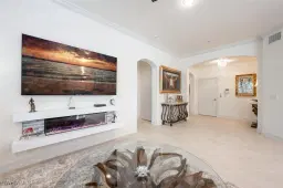 Picture of 2843 Tiburon Blvd E 7-102, Naples, FL 34109