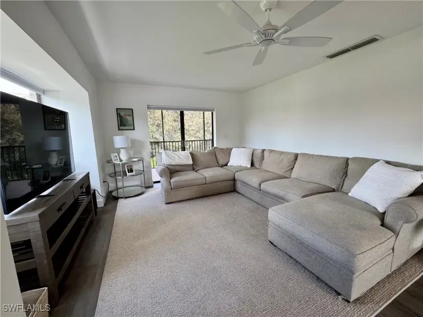Picture of 910 Vanderbilt Beach Rd Apt 528, Naples FL 34108