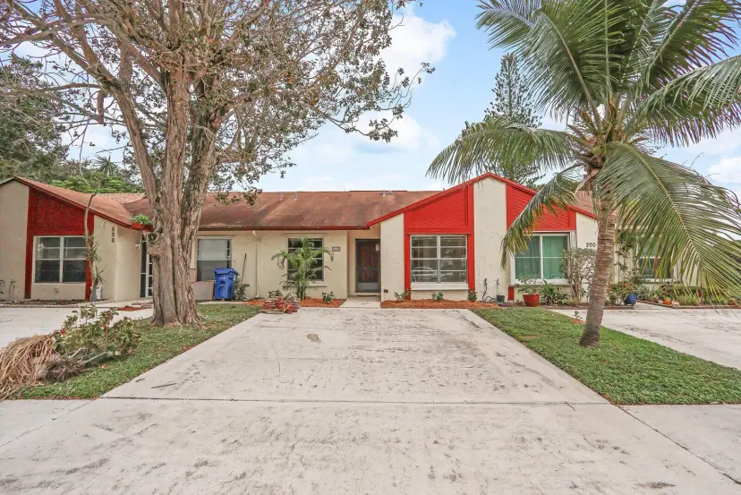 Picture of 202 Palmetto Court, Jupiter FL 33458