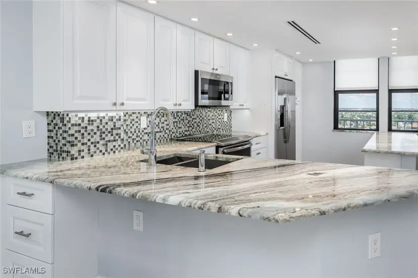 Picture of 440 Seaview Ct 1504, Marco Island FL 34145