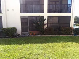 Picture of 9270 Lake Park Dr 101, Fort Myers, FL 33919