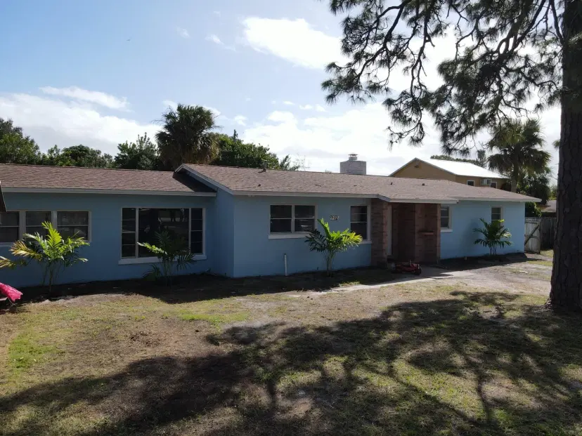 Picture of 2728 Sunrise Boulevard, Fort Pierce FL 34982