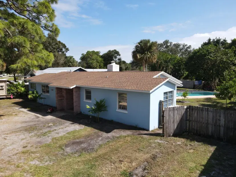 Picture of 2728 Sunrise Boulevard, Fort Pierce FL 34982