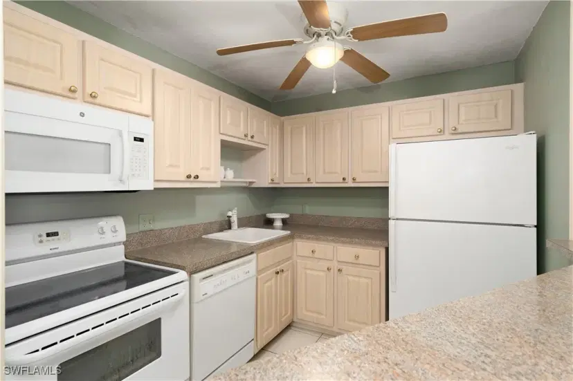 Picture of 14900 Summerlin Woods Dr 1, Fort Myers FL 33919