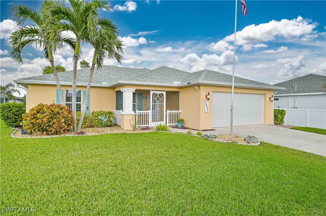 Picture of 1427 SW 38Th Ter, Cape Coral, FL 33914