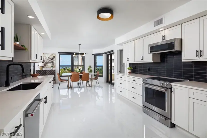 Picture of 4451 Gulf Shore Blvd N 803, Naples FL 34103