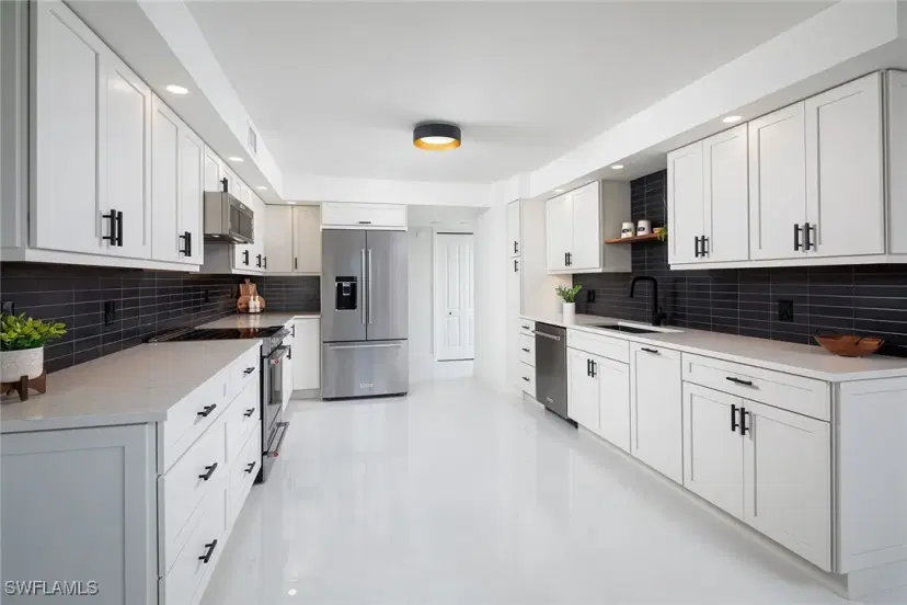 Picture of 4451 Gulf Shore Blvd N 803, Naples FL 34103