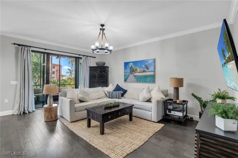 Picture of 985 Sandpiper St I-103, Naples FL 34102