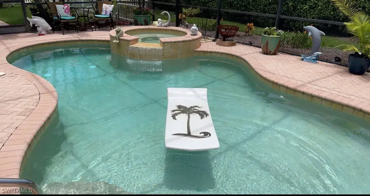 Picture of 253 Viking Way, Naples, FL 34110