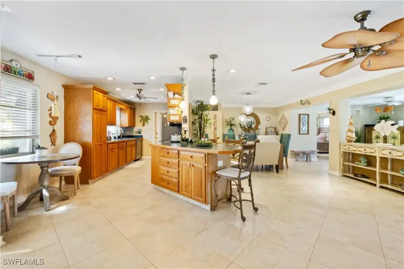 Picture of 253 Viking Way, Naples FL 34110