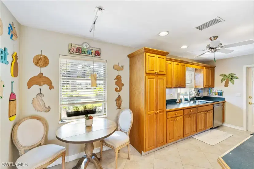 Picture of 253 Viking Way, Naples FL 34110
