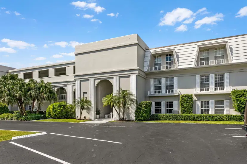 Picture of 2180 Ibis Isle Road 9, Palm Beach FL 33480