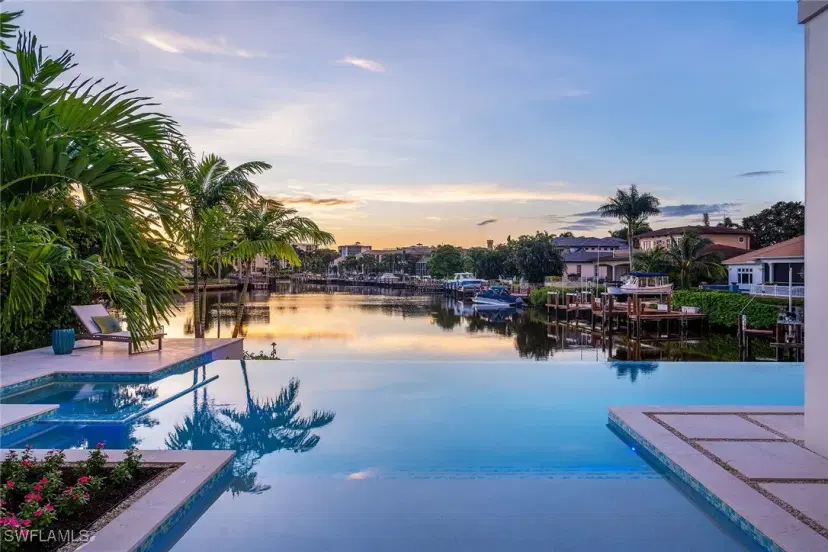 Picture of 371 Hawser Ln, Naples FL 34102