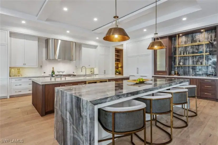 Picture of 371 Hawser Ln, Naples FL 34102