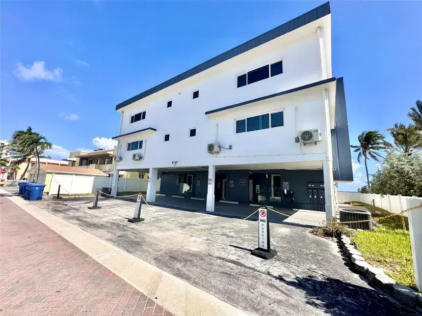 Picture of 2203 N Surf Rd Ph 2, Hollywood FL 33019