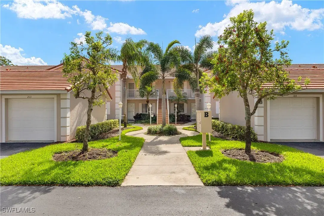 Picture of 6740 Dennis Cir B-106, Naples, FL 34104
