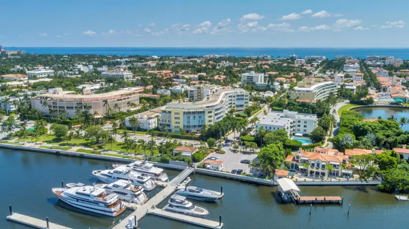 Picture of 389 S Lake Drive 2H, Palm Beach FL 33480