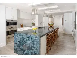 Picture of 370 11Th Ave S 2, Naples, FL 34102