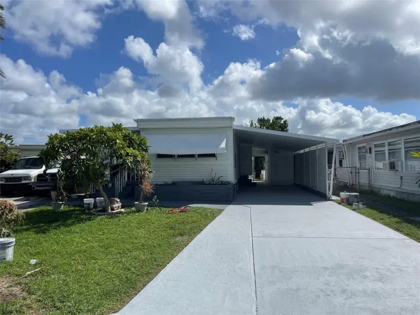 Picture of 8700 SW 21St St, Davie FL 33324