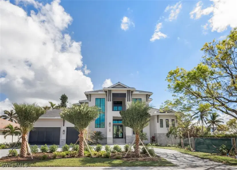 Picture of 3540 Crayton Rd, Naples FL 34103