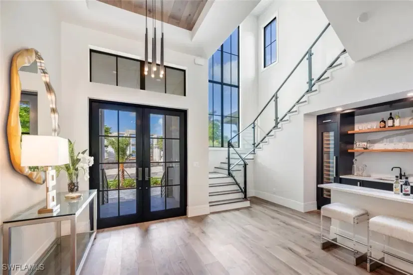 Picture of 3540 Crayton Rd, Naples FL 34103
