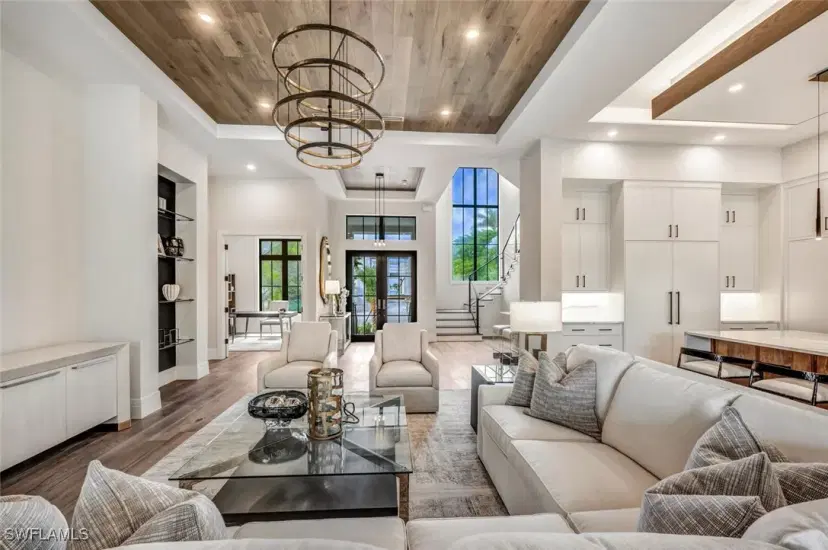 Picture of 3540 Crayton Rd, Naples FL 34103