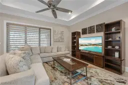 Picture of 699 98Th Ave N, Naples, FL 34108