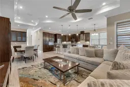Picture of 699 98Th Ave N, Naples, FL 34108