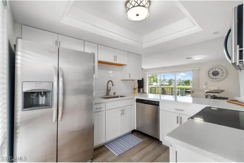Picture of 221 Palm Dr 221-2, Naples FL 34112