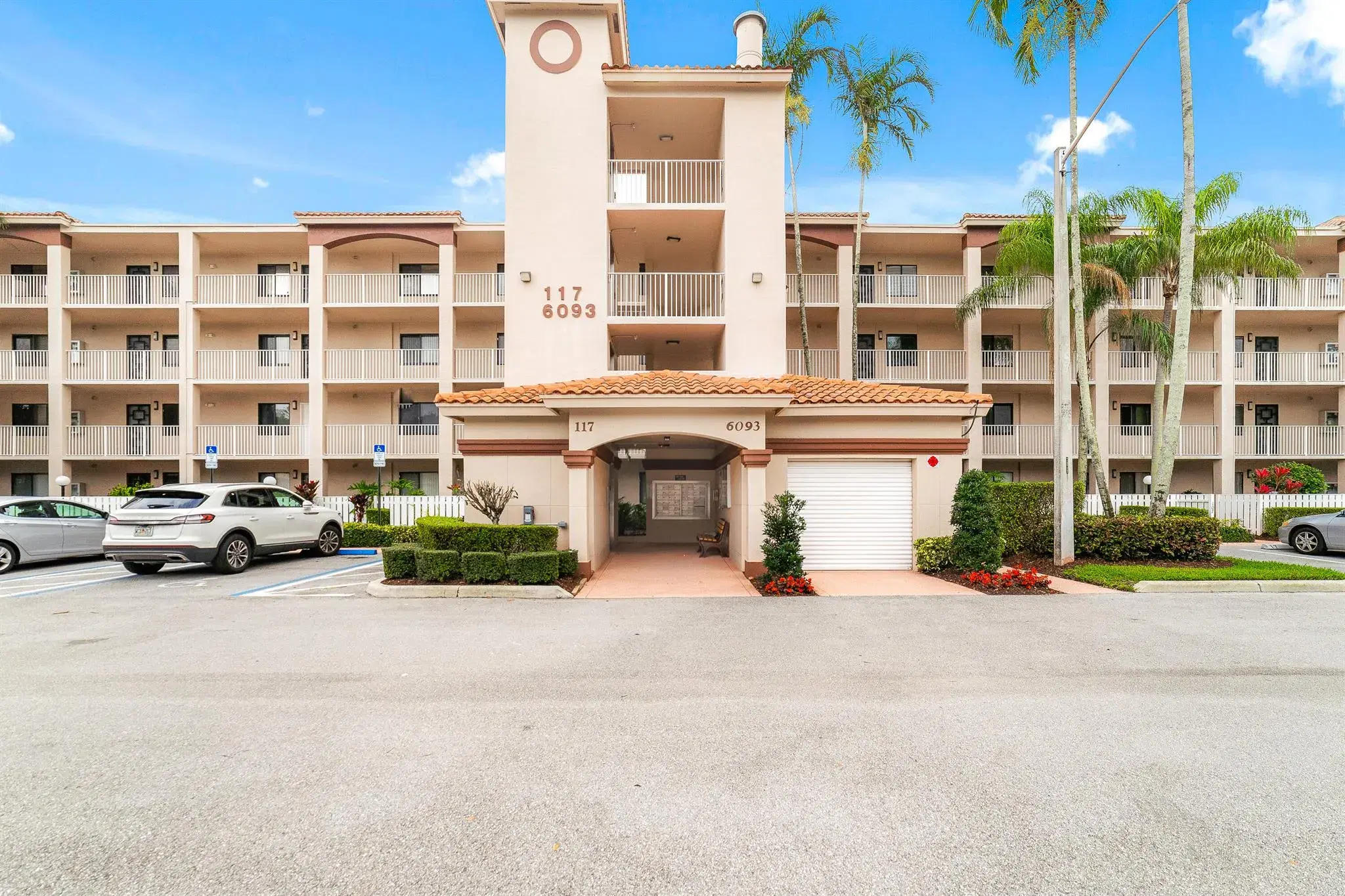 Picture of 6093 Pointe Regal Circle 106, Delray Beach, FL 33484