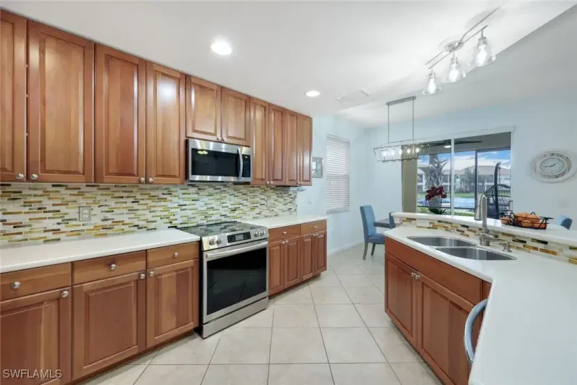 Picture of 8763 Coastline Ct 8-101, Naples FL 34120