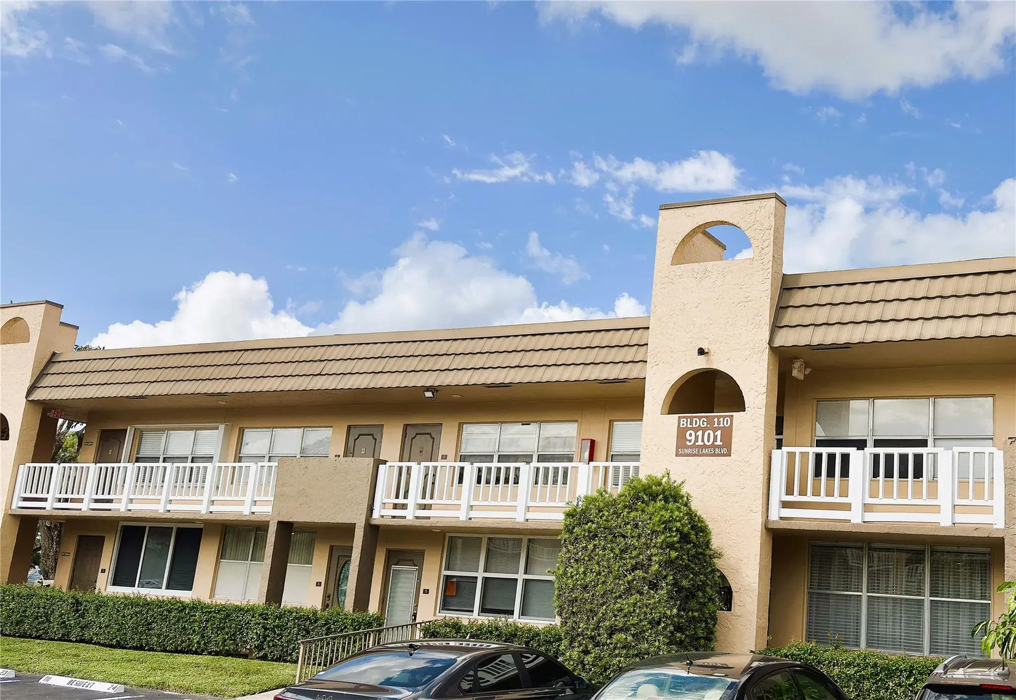 Picture of 9101 Sunrise Lakes Blvd 218, Sunrise, FL 33322