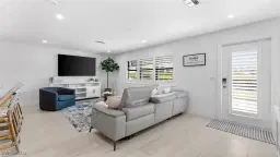 Picture of 493 Willet Ave, Naples, FL 34108