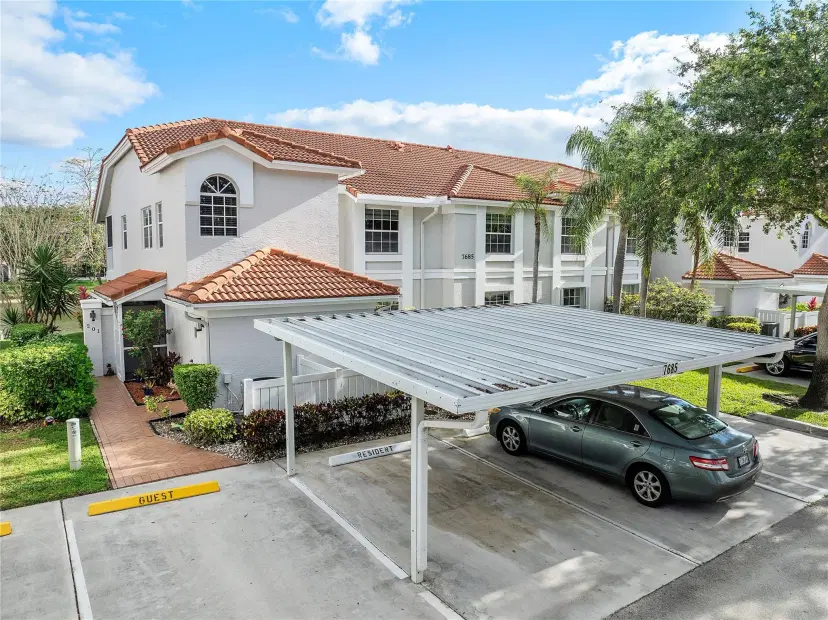Picture of 7685 Springwater Pl 201, Boynton Beach FL 33437