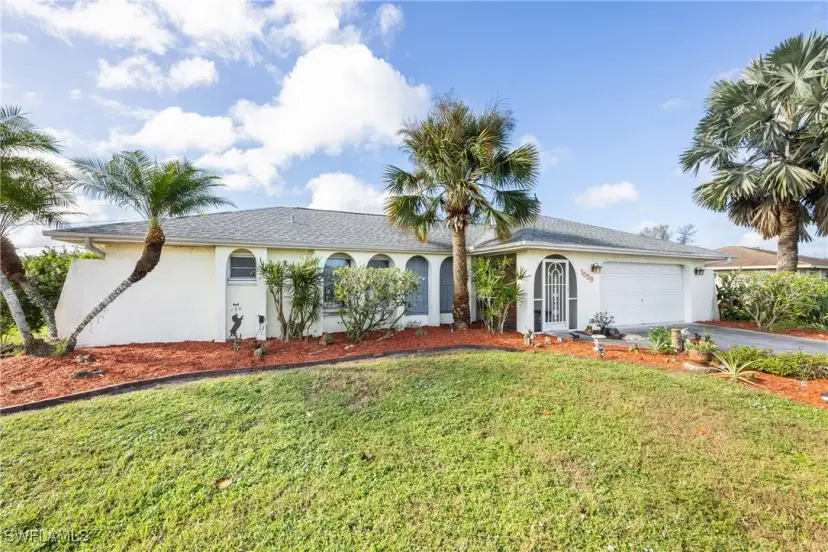 Picture of 1539 Canal St, Lehigh Acres FL 33936