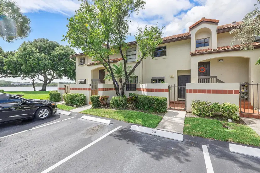 Picture of 409 Republic Court, Deerfield Beach FL 33442