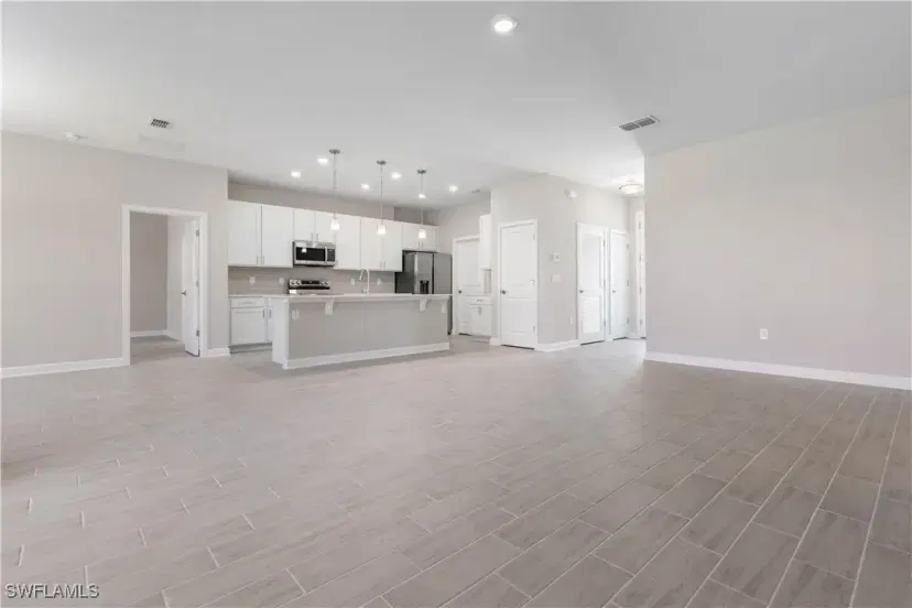 Picture of 3817 NW 40Th Ln, Cape Coral FL 33993