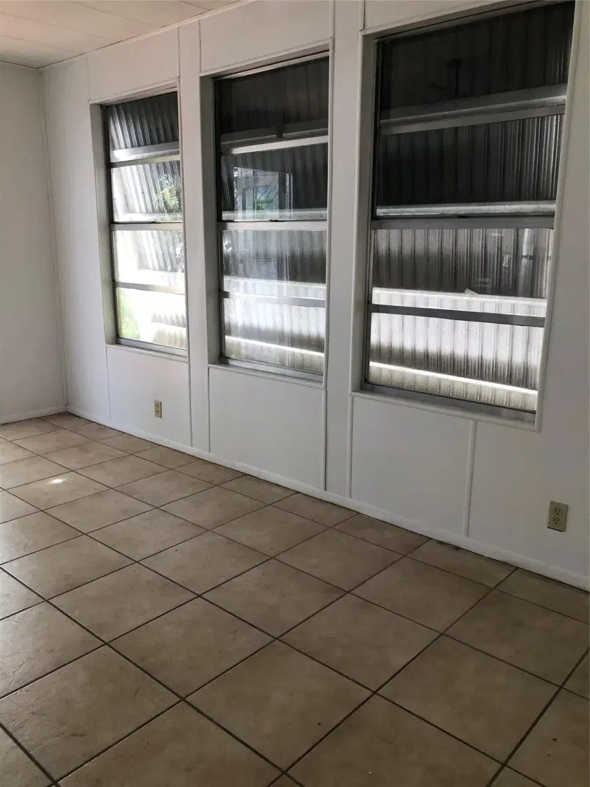 Picture of 8608 SW 17Th St, Davie FL 33324