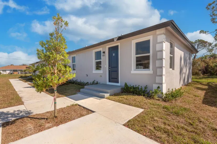 Picture of 246 Rotonda Boulevard W, Rotonda West FL 33947