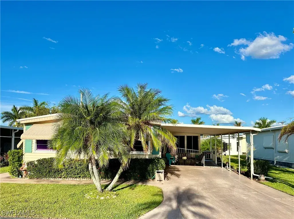 Picture of 209 Harvest Ln, North Fort Myers, FL 33917