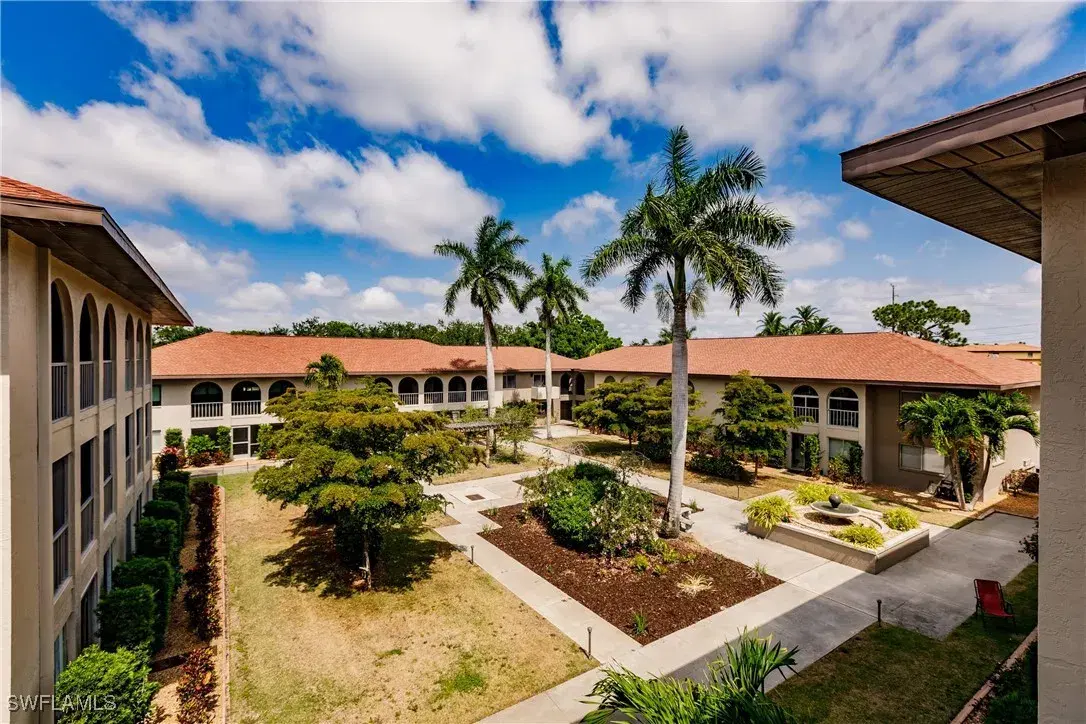 Picture of 6102 Whiskey Creek Dr 303, Fort Myers, FL 33919