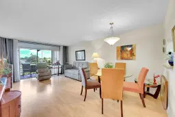 Picture of 9621 Sunrise Lakes Blvd 301, Sunrise, FL 33322