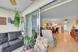 Picture of 9621 Sunrise Lakes Blvd 301, Sunrise, FL 33322