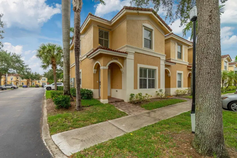 Picture of 12989 SW 30Th Court 135, Miramar FL 33027