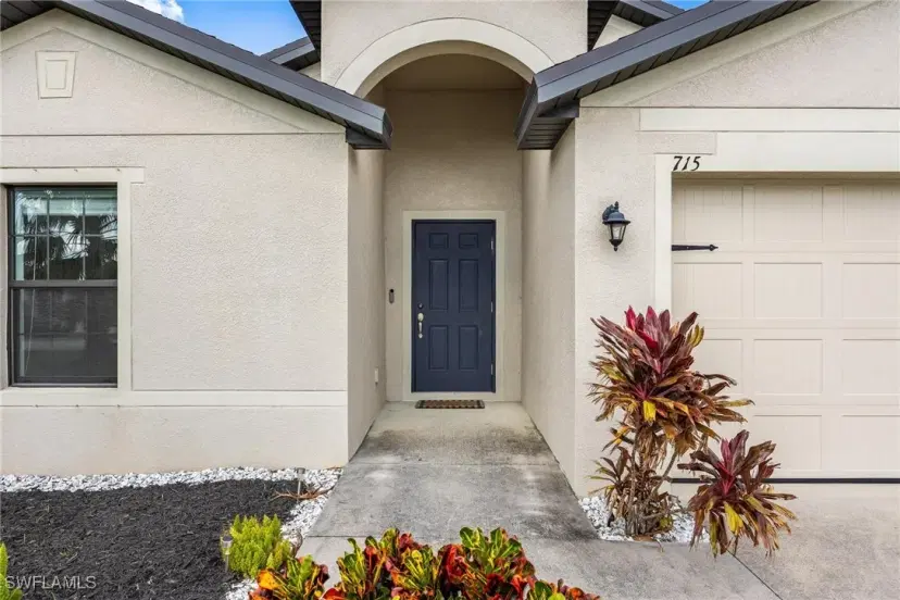 Picture of 715 Morningview Ct, Lehigh Acres FL 33974